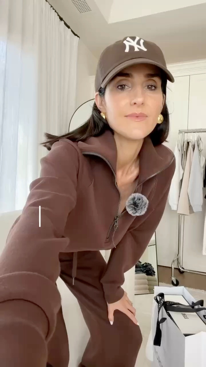 If you love shoes… stop scrolling! Just picked up these pairs that I’m loving for spring! I’m just shy of 5-7” wearing the size small pullover and XS pants #nordstrom #springshoes #stylinbyaylin #aylin

#LTKOver40 #LTKootd #LTKSeasonal 

 