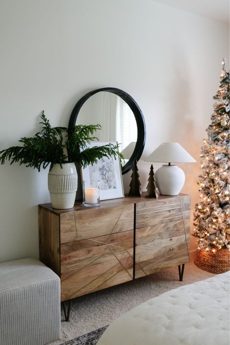 Christmas decor
Amazon home
West elm dresser
Black mirror 
Round mirror 

#LTKhome #LTKHoliday #LTKsalealert