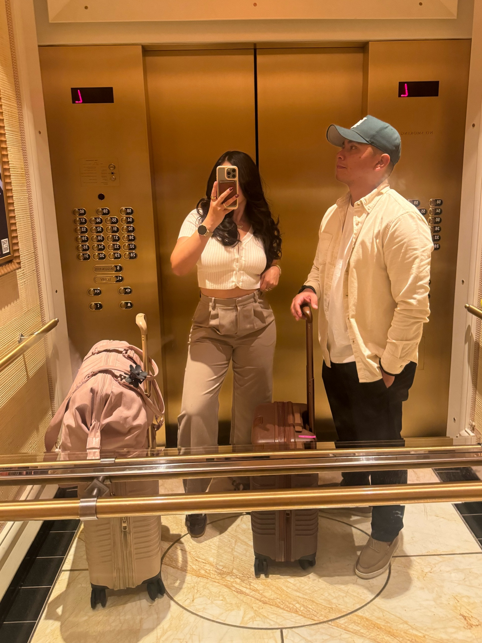 Travel fit details! Love these pants cuz they’re so comfy and elevate your look! Wearing size 28/6! 

#LTKTravel #LTKStyleTip #LTKSaleAlert