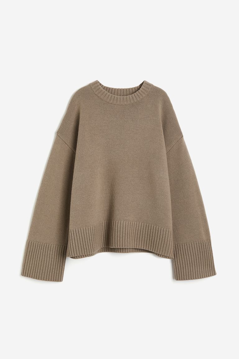 Oversized cashmere-blend jumper | H&M (UK, MY, IN, SG, PH, TW, HK)