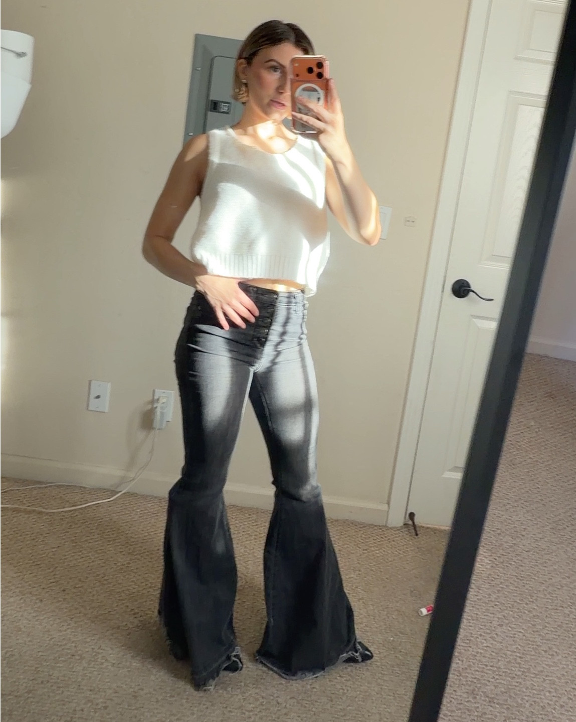 Bell bottoms and this sweater top r to die fortr

#LTKPetite #LTKootd