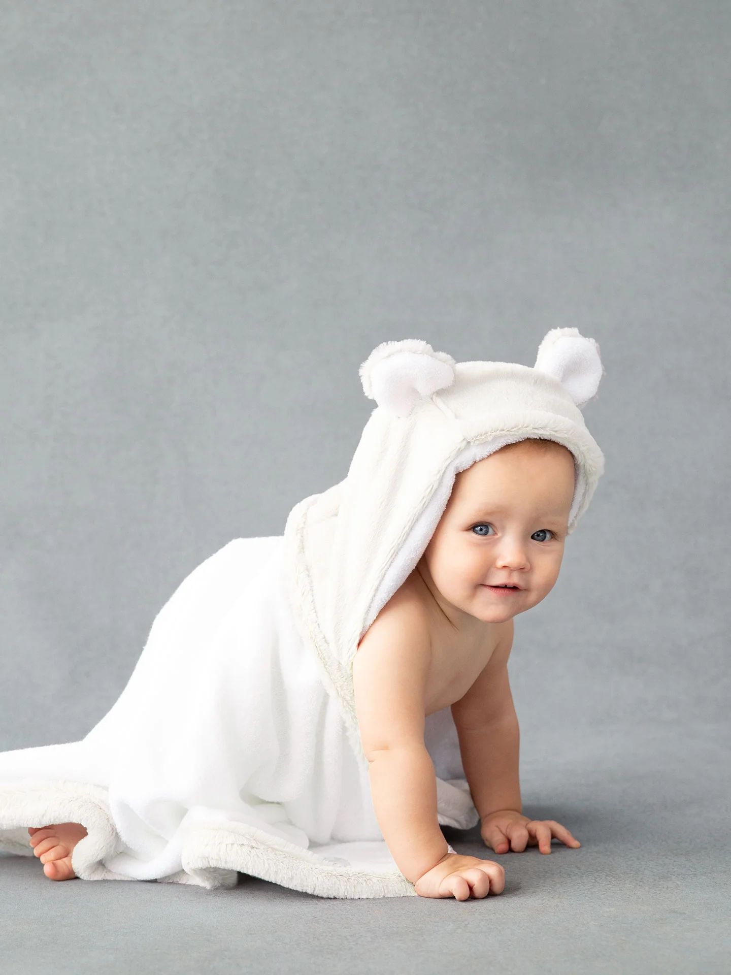 Luxe™ Baby Towel | Little Giraffe