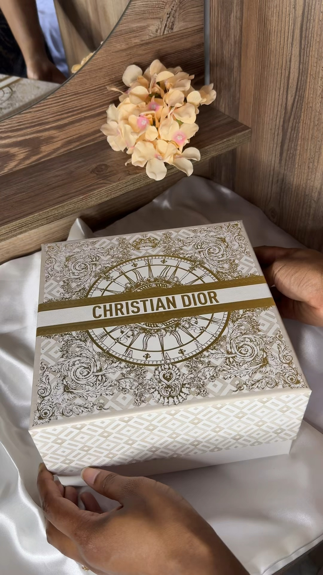 Check out my favourite @diorbeauty holiday sets and more. Don’t forget to use promo code FIFISCORNER with all purchases of $130+ #diorholiday #diormakeup @diorbeautylover #diorpromocode 

 

#LTKBeauty #LTKHoliday