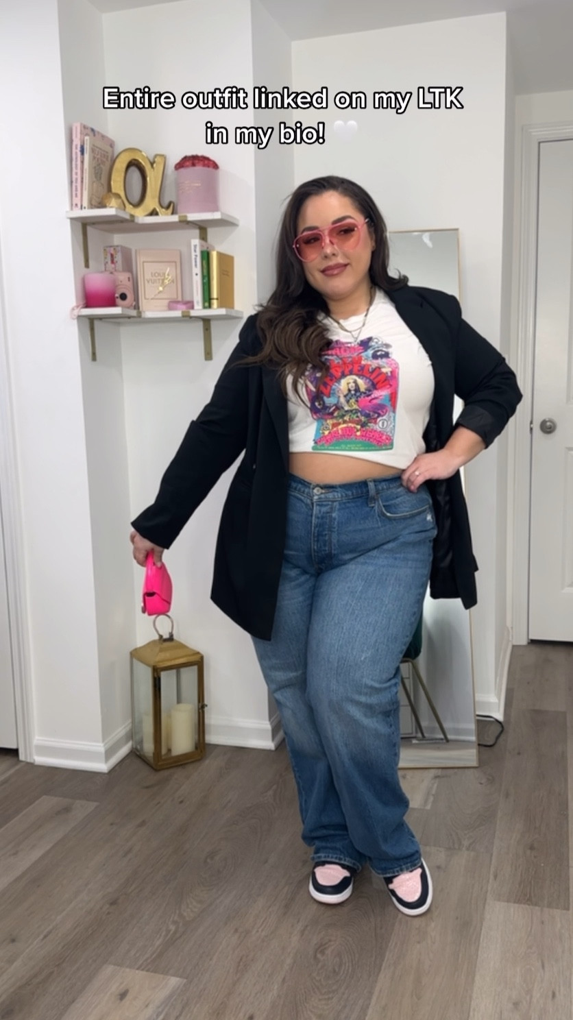 Casual weekend brunch outfit ft Abercrombie curve love jeans #abercrombie #curvelove

#LTKcurves #LTKitbag #LTKshoecrush