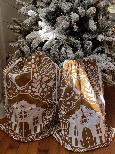 amazon gift bags / amazon gingerbread house gift bags / amazon gifts / amazon bags / amazon Christmas decor 


#LTKSeasonal #LTKHoliday #LTKGiftGuide