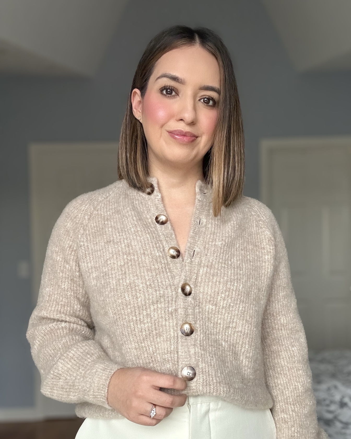 The coziest knit 🧶 

I’m wearing my usual size XS and I still have plenty of room. It has a nice oversized fit. It is not itchy for me but I don’t have sensitive skin. It is on the thicker side. Good quality! 

#LTKSeasonal #LTKU