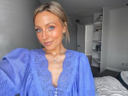 My favorite makeup products to create glowy summer-ready makeup.

- Complexion edition. Eyes / lips on the next post!



#LTKbeauty #LTKfindsunder100 #LTKwedding