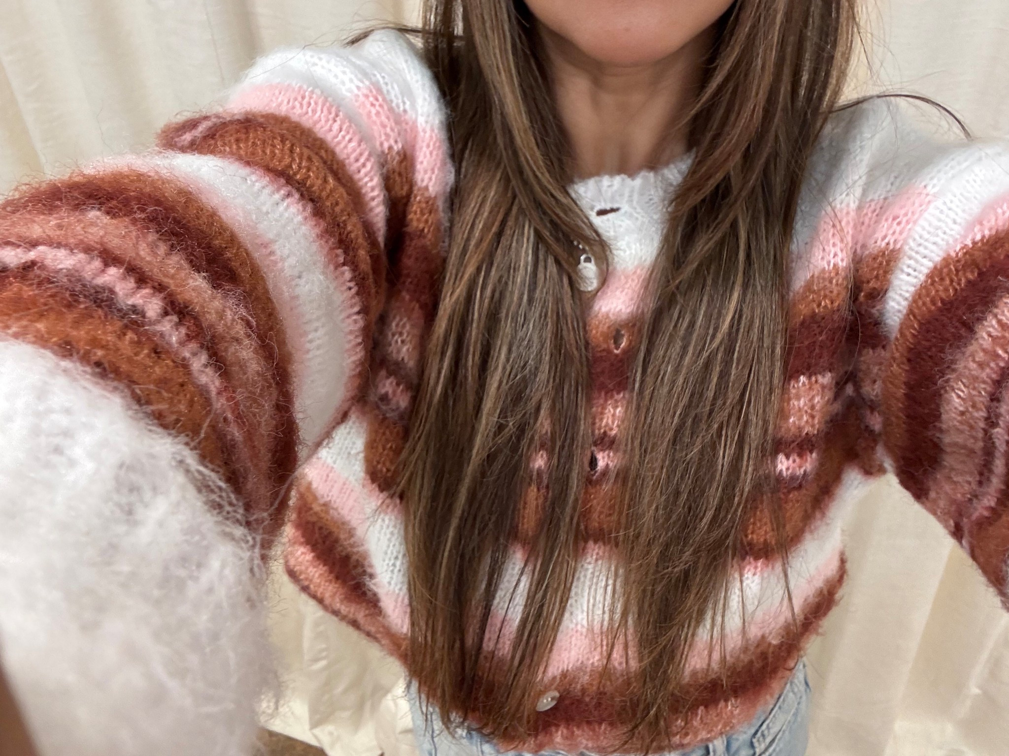 My fuzzy cotton on cardigan is sold out in this color so I linked a few of their other colors 💕

#LTKFindsUnder50 #LTKootd #LTKWorkwear