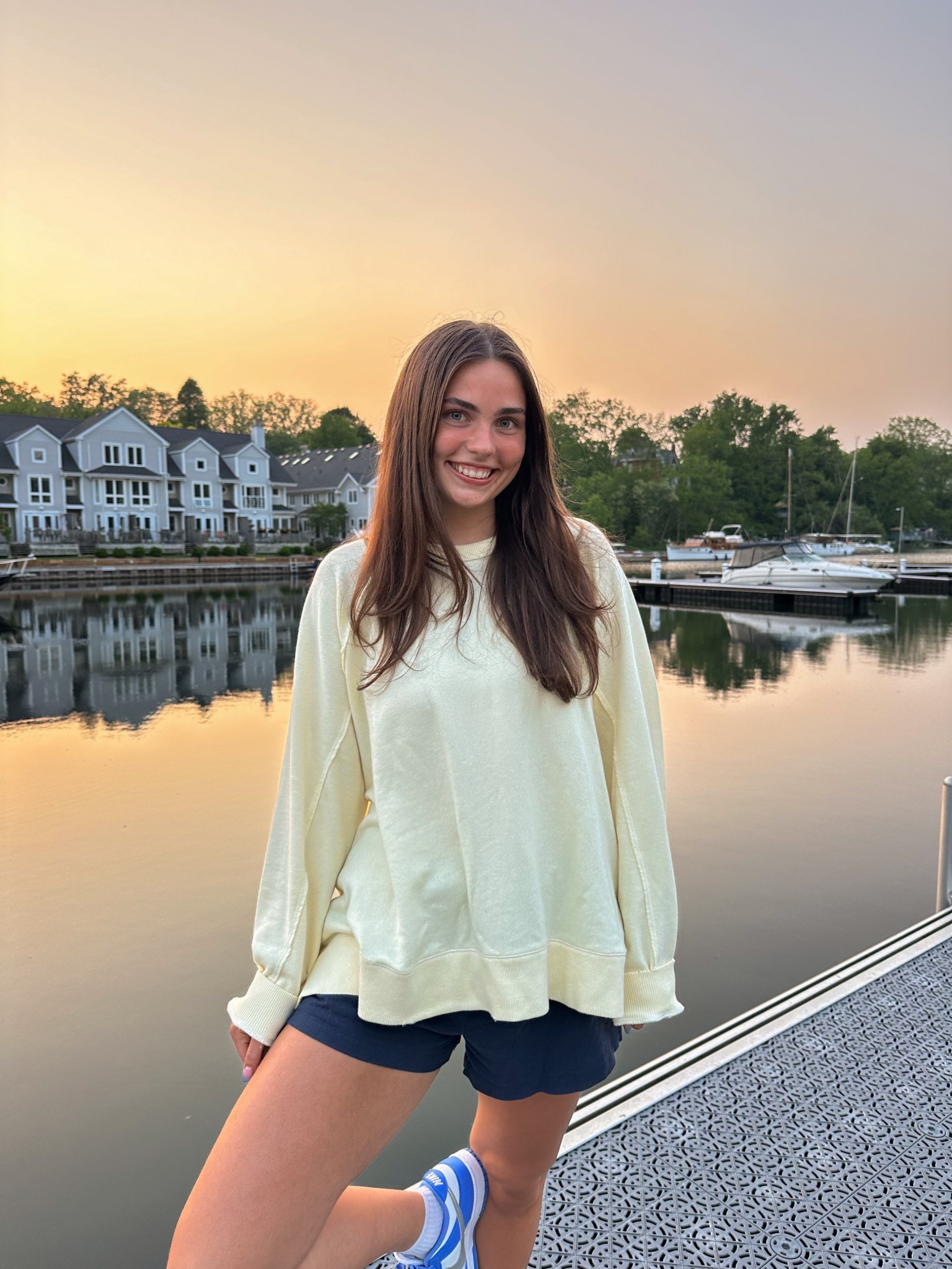 sunset chasing 
sweater : wearing size small 
shorts : wearing size medium 

#LTKcanada #LTKsummer #LTKsale