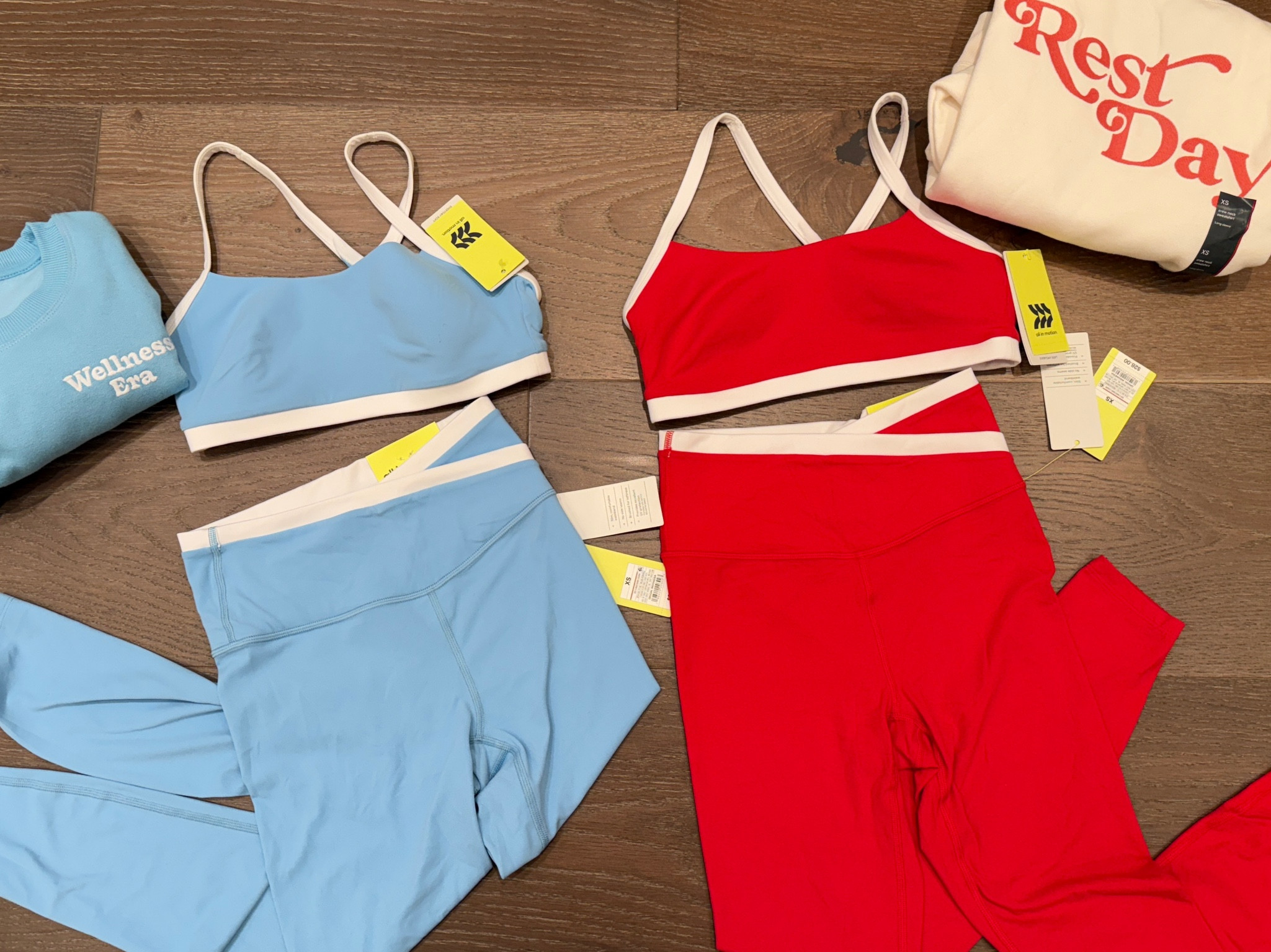 I bought the same target workout set in 3 diff colors bc I absolutely love it so much
How cute are the matching sweatshirts!!!!😍
Everything XS

#LTKFitness #LTKActive #LTKFindsUnder50