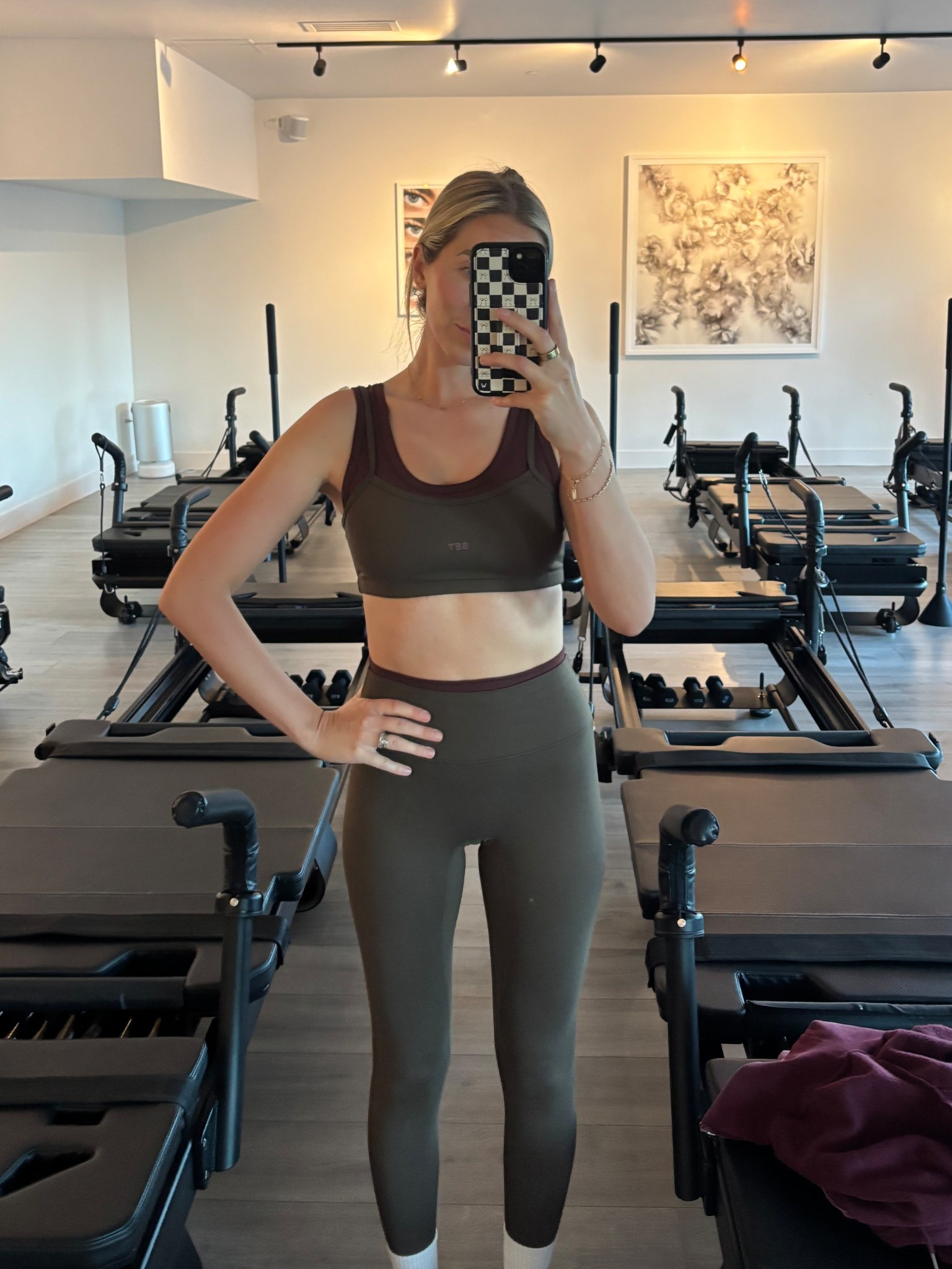 new set active drop is ❤️‍🔥❤️‍🔥❤️‍🔥❤️‍🔥 
Top- medium (could have done small) 
Bottoms - small 

#LTKActive #LTKStyleTip #LTKSeasonal