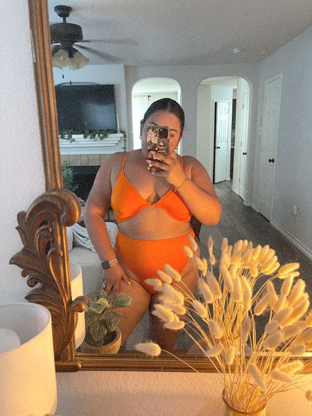 Orange swimsuit for my midsize girlies and under $30!

Swimsuit, bikini, high waisted bikini, swimwear, swim for women, vacationn

#LTKMidsize #LTKFindsUnder50 #LTKSwim