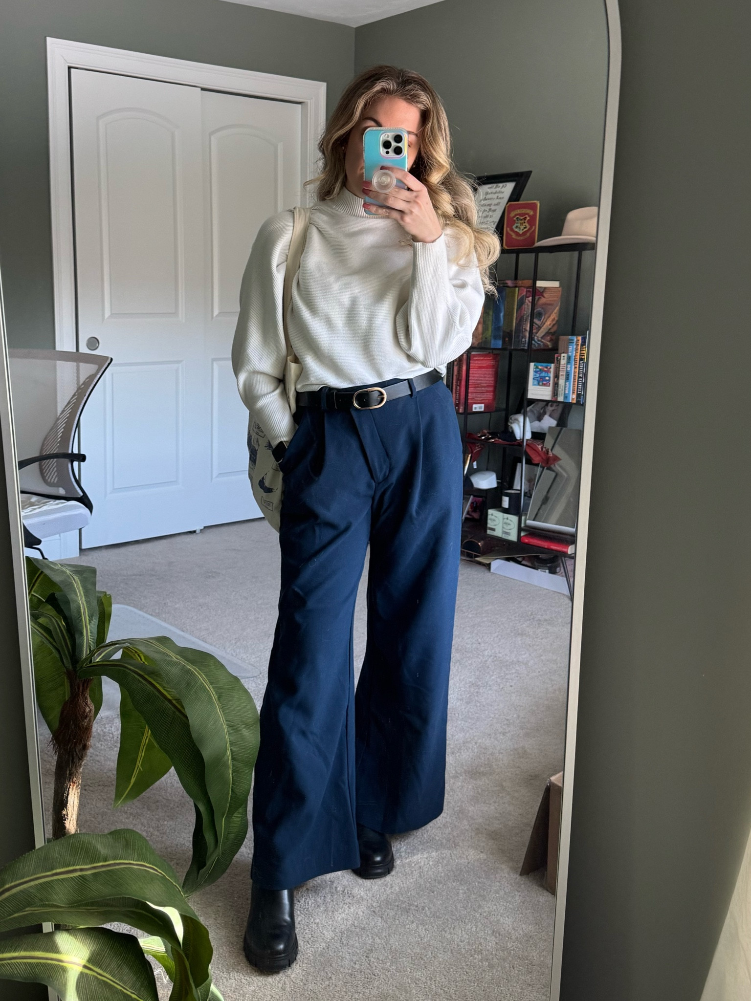 Cozy and casual winter outfit. 

#LTKStyleTip #LTKSeasonal #LTKWorkwear