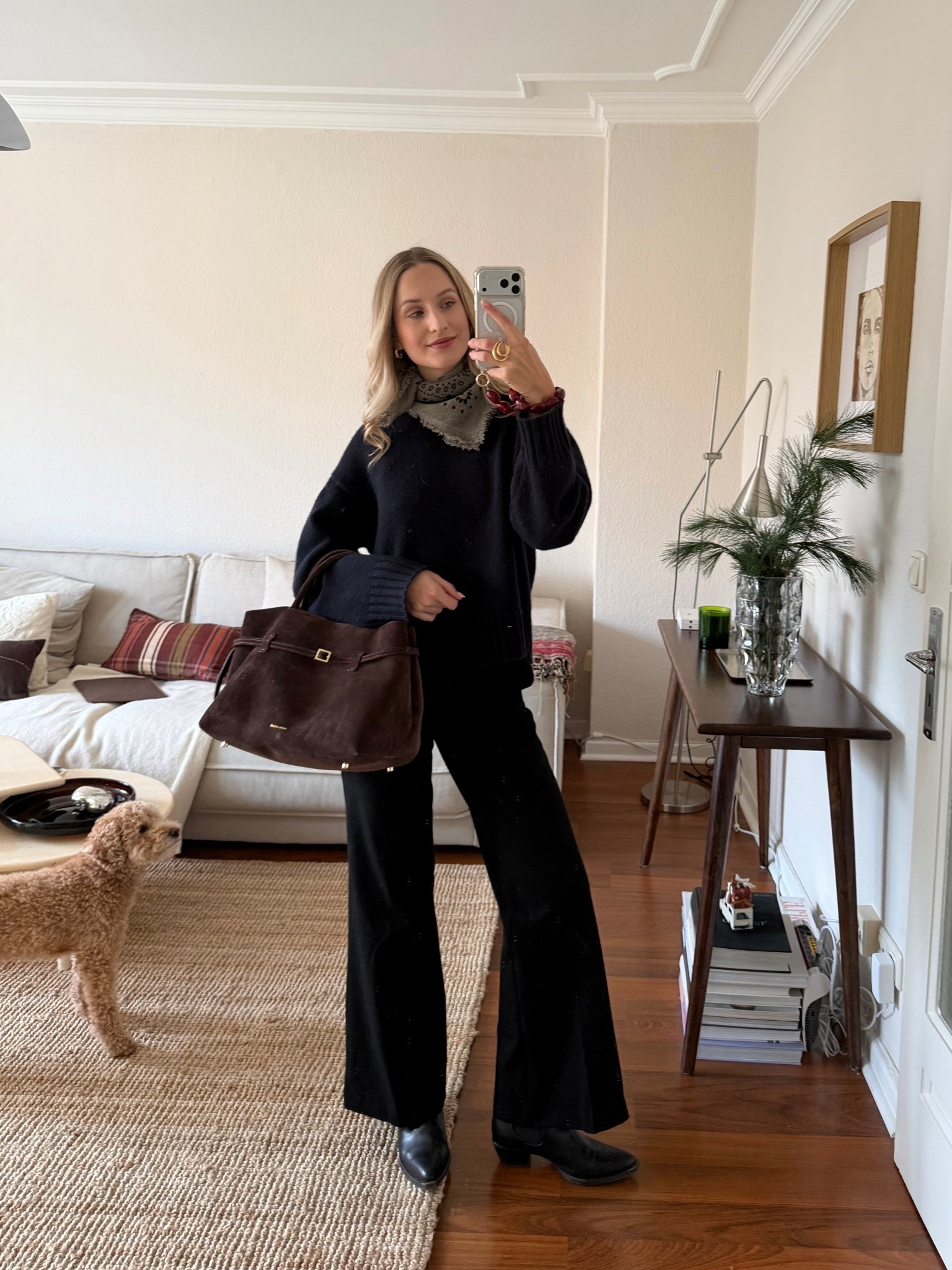 Lebe in dem Kaschmirpullover 🖤

#LTKstyletip #LTKwinter #LTKdeutschland