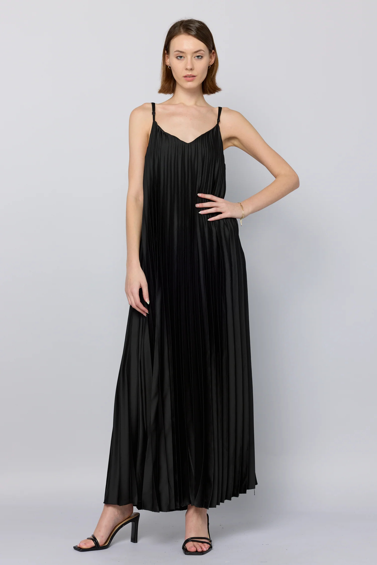 NESTA | Sofia Collections