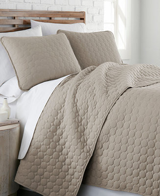 Ultra-Soft Lightweight Embroidered 3-Pc. Quilt Set, King/California King | Macy's