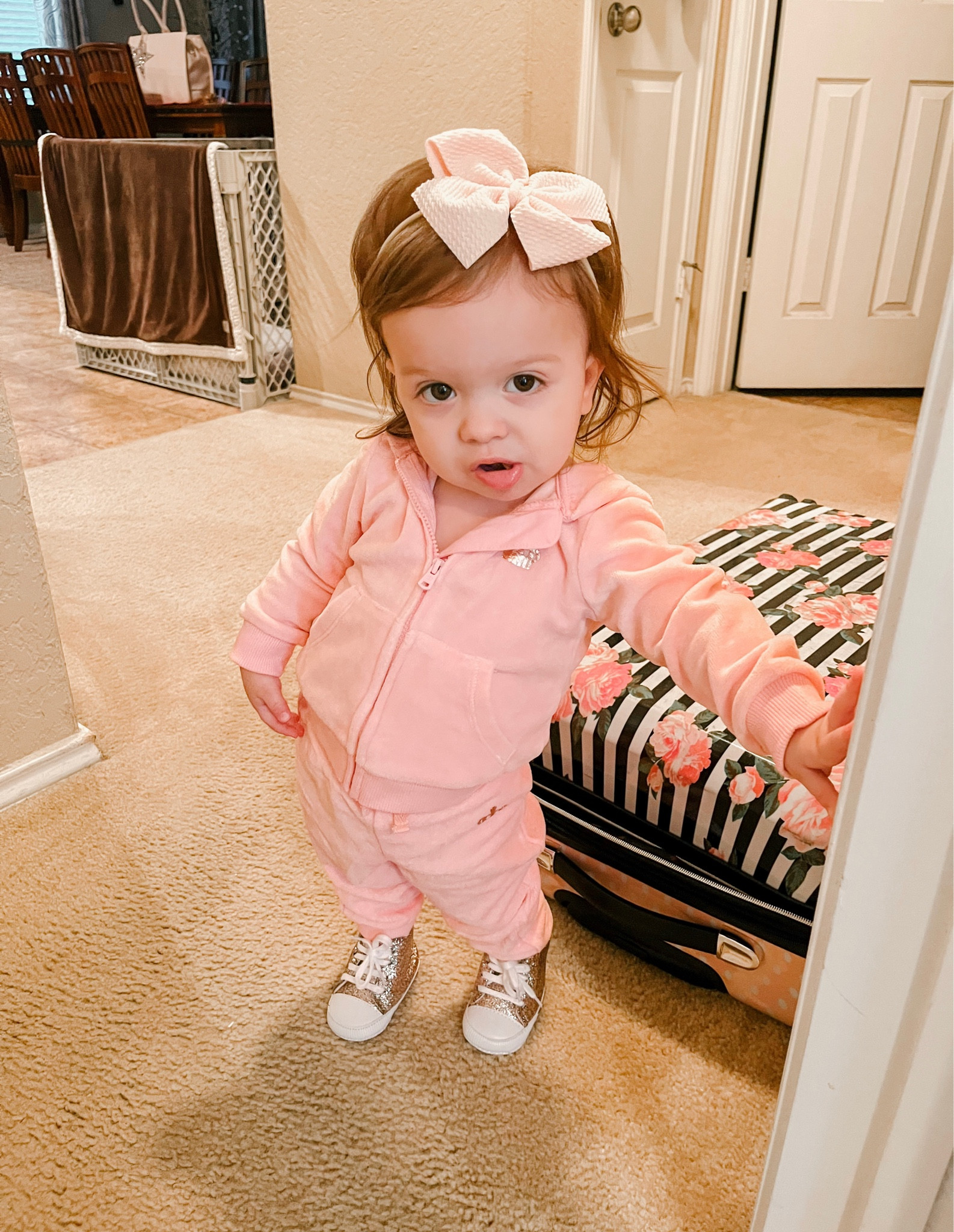 an early 2000’s girl inspired fit🫶🏼💕✨💁🏻‍♀️ #juicycouture #tracksuit #toddler #toddlergirl #toddlerootd #2000s #girlmom

#LTKbaby #LTKkids #LTKfamily