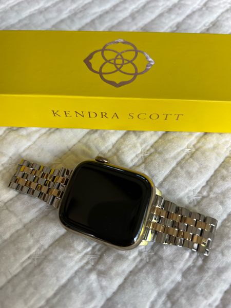 My gorgeous new Apple Watch Band from Kendra Scott!  Such a beautiful elevated look! 

Ootd, look for less, accessories 

#LTKplussize #LTKGiftGuide #LTKstyletip