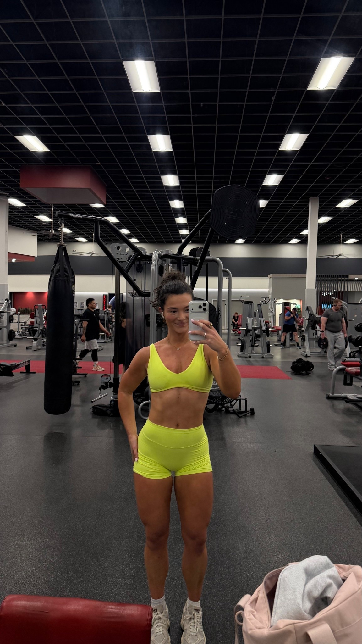 Neon matching workout set  

#LTKfitnessgoals #LTKActive #LTKselfcare
