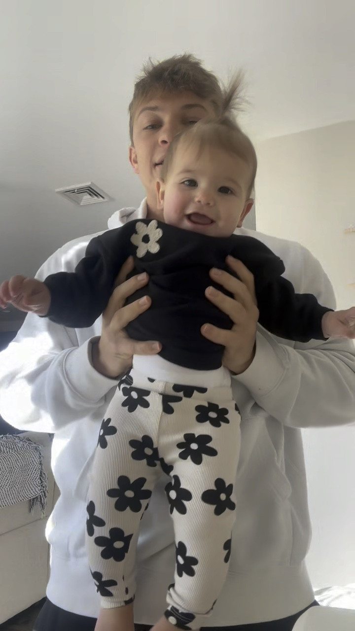 Friday ootd🖤 

#LTKFindsUnder50 #LTKKids #LTKBaby