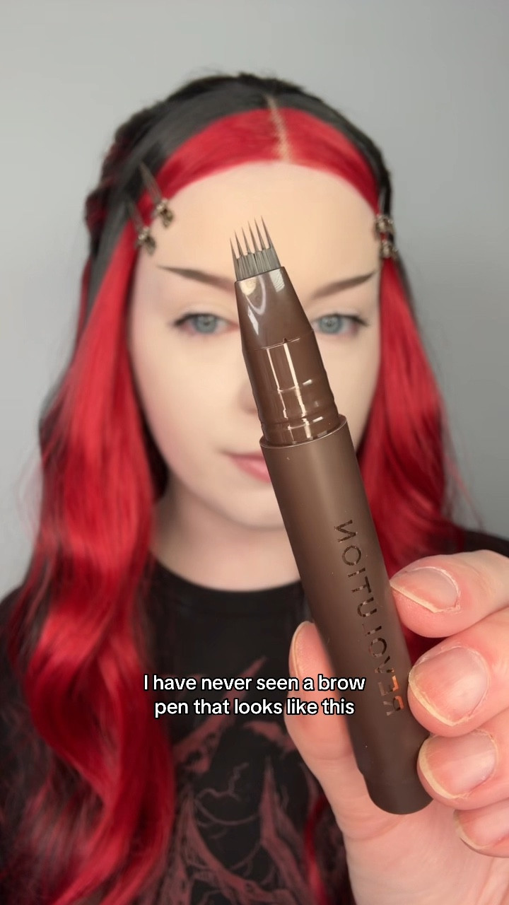 This is the best brow pen I’ve ever tried, it’s soo easy to use! It’s the Makeup Revolution instant brow hair pen!



#makeup #eyebrows #browpen 

#LTKBeauty