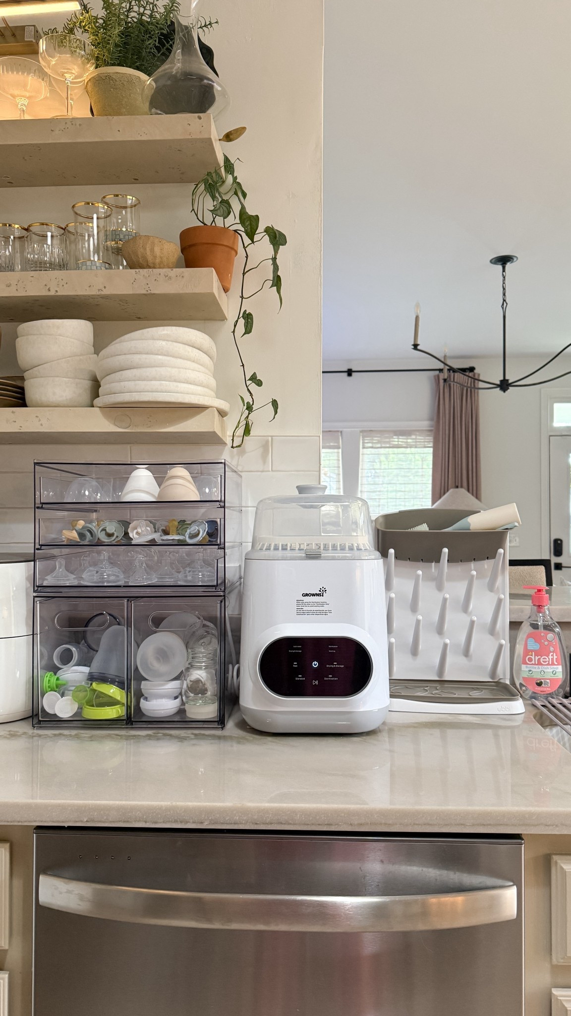 Bottle bottle washing and drying station / storage