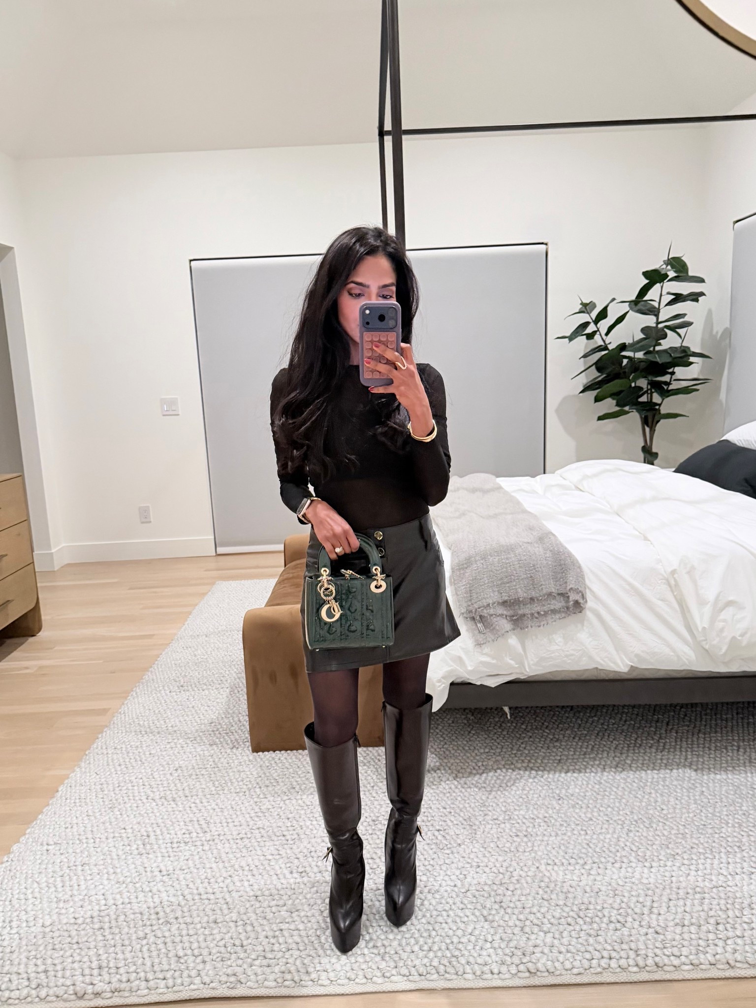 Night fit

#LTKPetite #LTKSeasonal #LTKootd