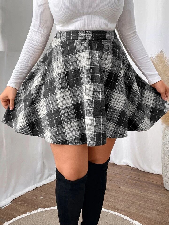 SHEIN Essnce Plus Plaid Flare Skirt | SHEIN