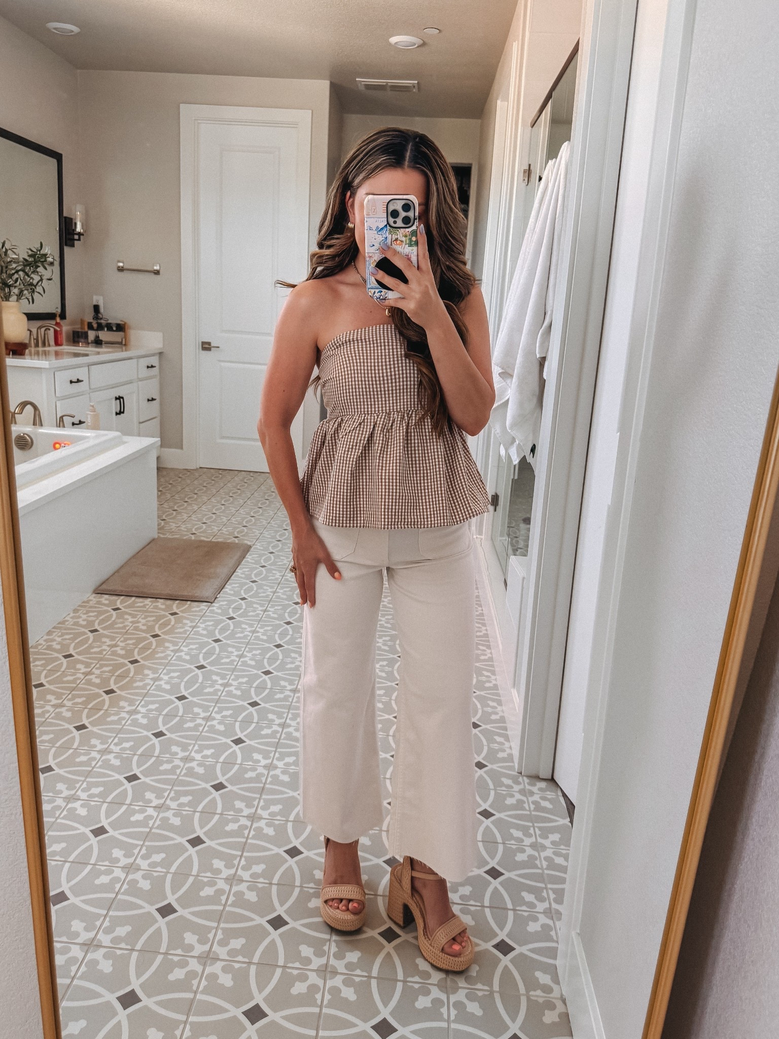 Target circle week is here! My gingham summer top is on sale for $16. Wearing xs

White pants
White denim
White jeans
Gingham strapless top
Target sale
Target style
Summer outfit



#LTKFindsUnder50 #LTKPetite #LTKSaleAlert