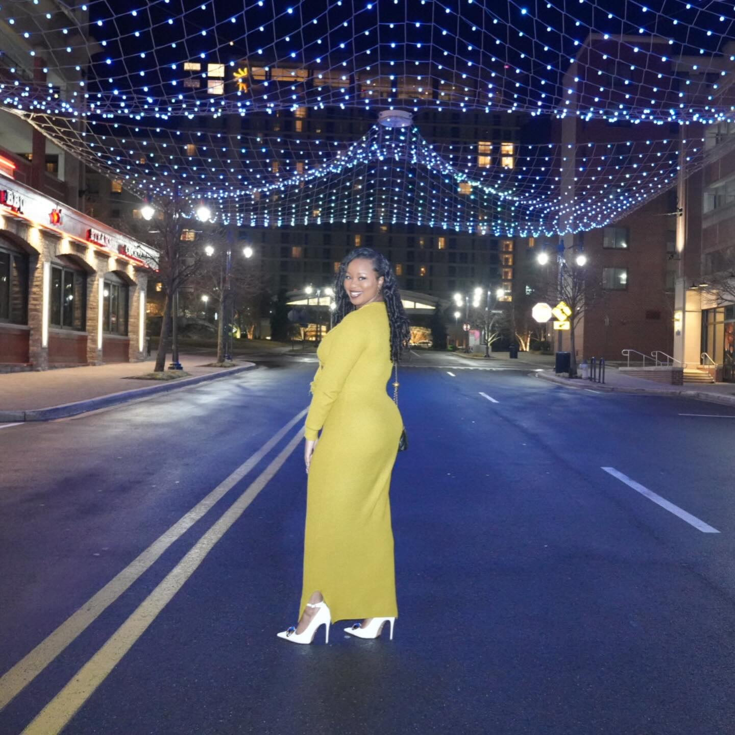 Blessed to see 28!🥂✨😍🎉 Thank you for all of the beautiful birthday wishes!💗 Being showered with love from people that just genuinely care means the world to me!❤️ Especially in a world where people barely show how much they care, it’s that no hesitation type of love!😊
May God continue to bless you all abundantly!🙌🏽🥰 

PS: As usual, I struggled to pick my favorites and didn’t feel like editing either!😂 These are raw, real and in the moment! I see it as God shining light on me! The message is to keep shining bright through it all!!🙌🏽✨😘