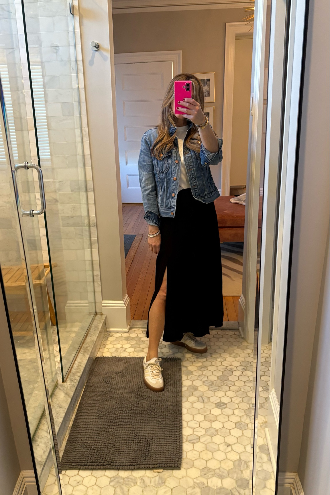 Another super easy and comfy Spring look! 

#LTKStyleTip #LTKShoeCrush #LTKSeasonal