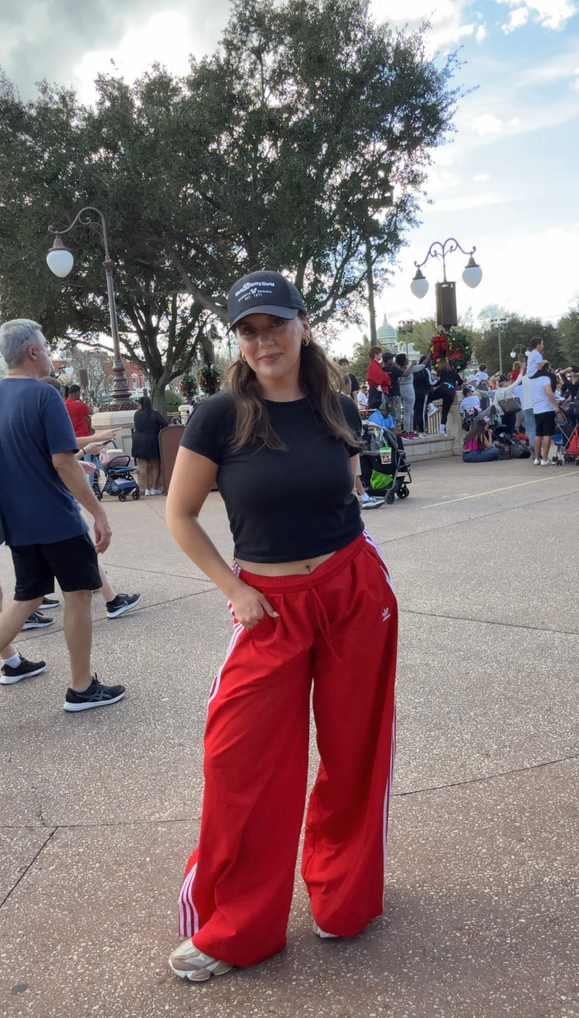 Disney outfit! M in both. Pants run very long! I’m 5’3 

#LTKFindsUnder100 #LTKootd