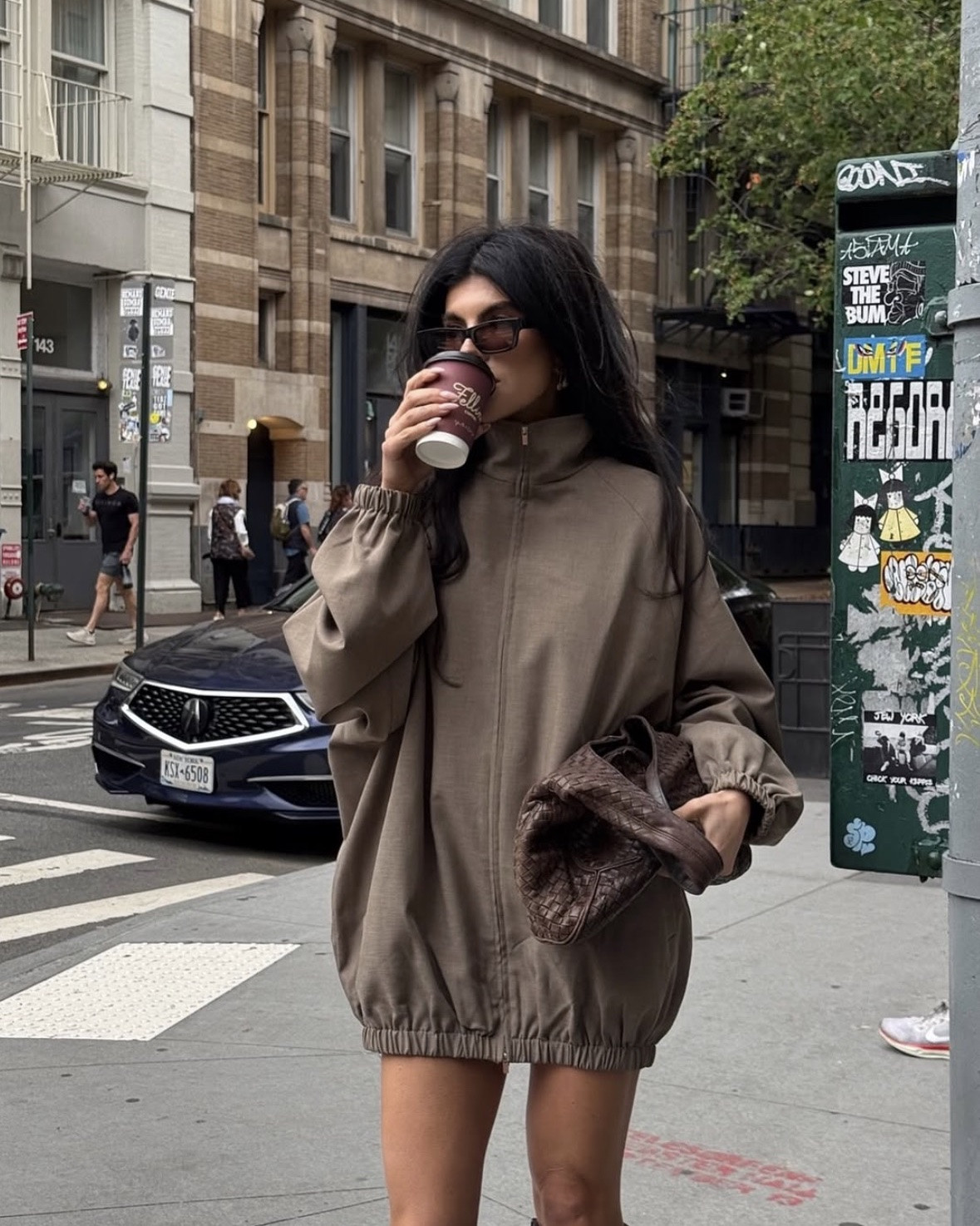 Quick coffee break (plus outfit pics ofc)

Casual chic street style, jacket as a dress, black heeled boots, elevated casual style inspo, summer style inspo, city style, nyc style

#LTKootd #LTKgrwm