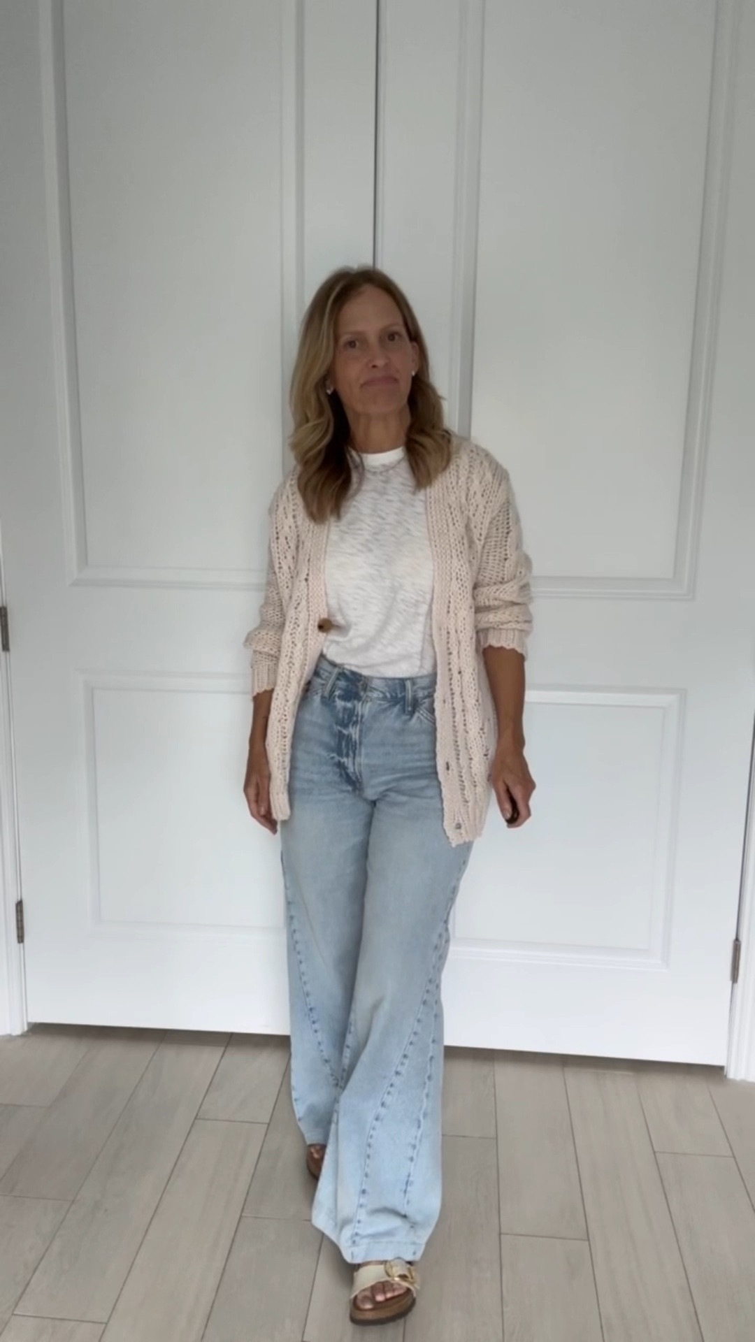 My favorite jeans in rotation right now!! ❤️

Styling tips when shopping:
@frame runs 1sz large
@r13 runs 1 sz large
@nililotan runs 2 sz large
@agolde true
@pistola true
@pistola runs 1 sz large

#LTKstyletip #LTKU #LTKVideo