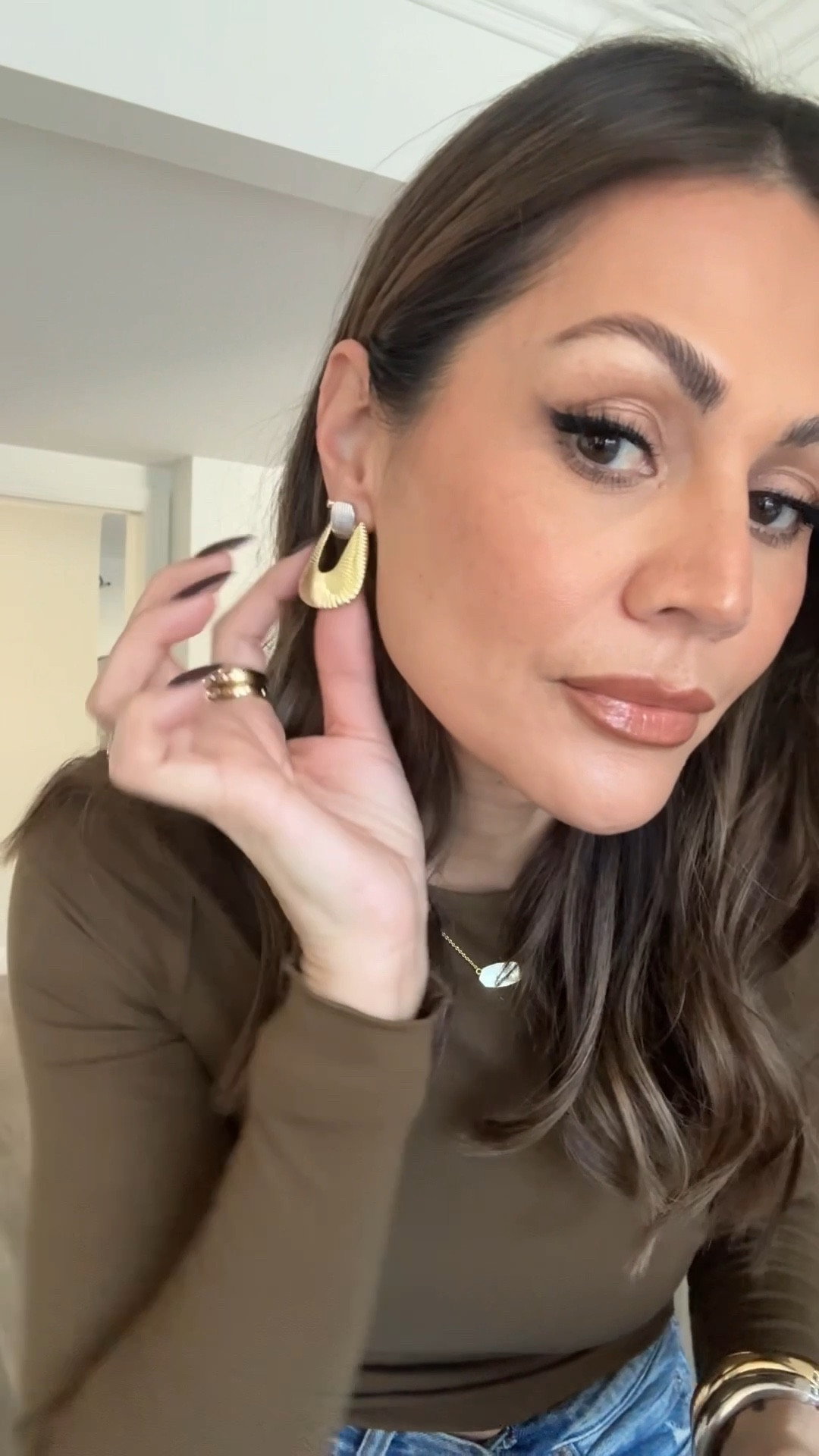 Mixed metals for the win 🤌🏻

#LTKstorytime #LTKgrwm #LTKU