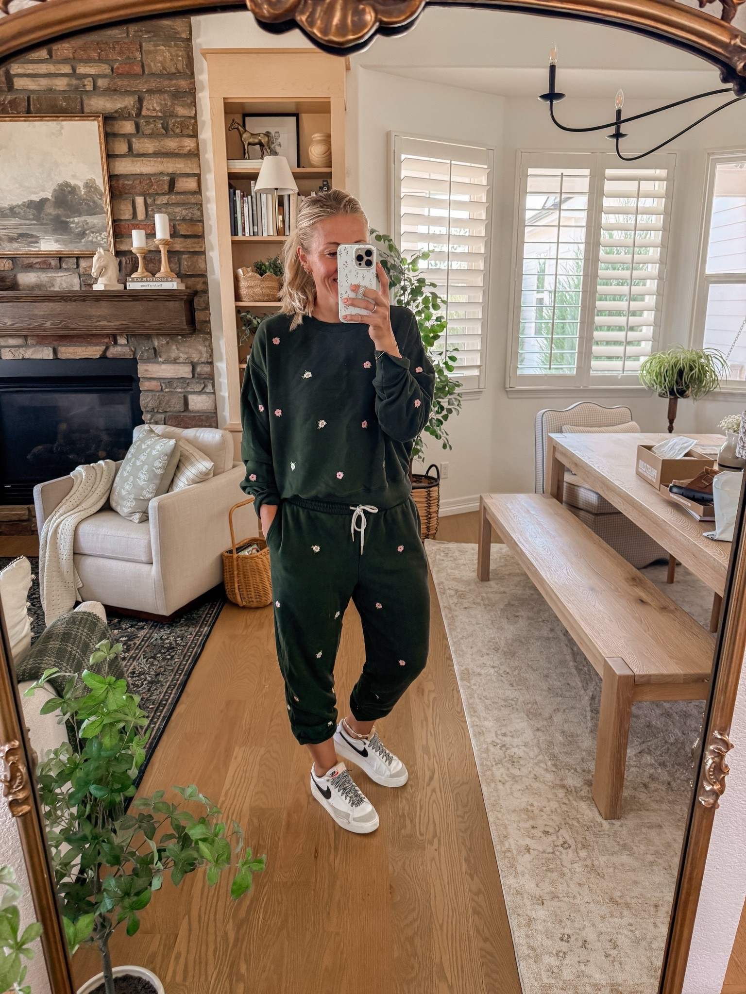 Loving this comfy matching set. Wearing a large in the top and medium on the bottoms.

#LTKootd #LTKdayinmylife #LTKSaleAlert