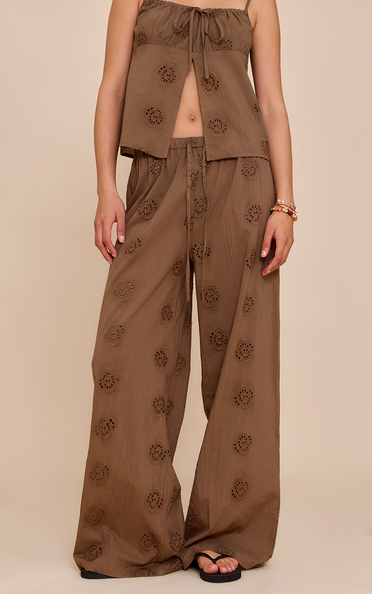 Brown Broderie Swirl Detail Straight Leg Trousers | PrettyLittleThing UK