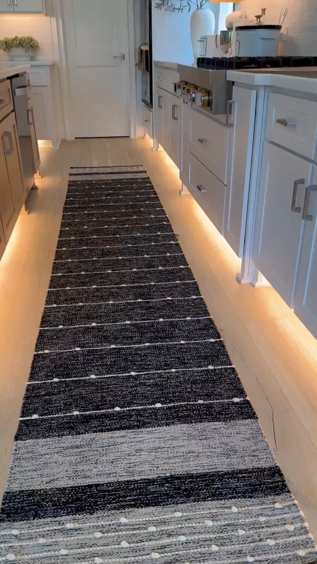 This runner comes in multiple sizes and can be styled under the dining table, bed, or in your great room! ❤️🤍❤️


#LTKStyleTip 

#LTKHome #LTKSaleAlert