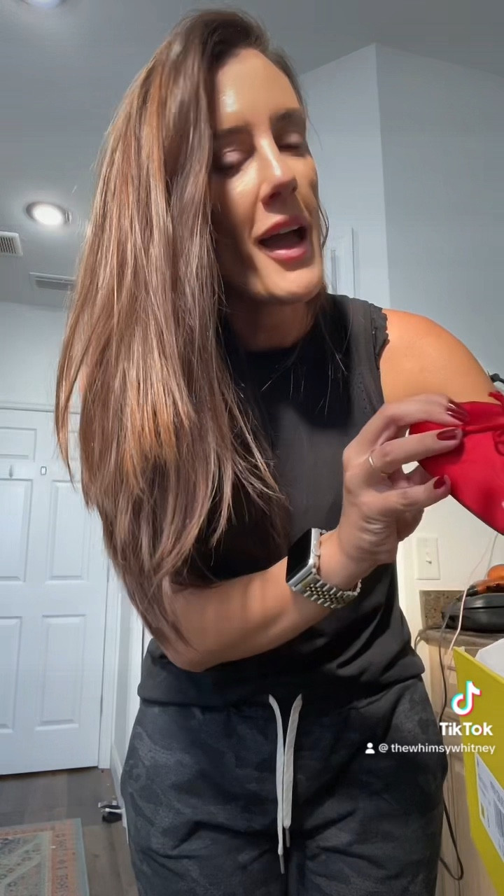 Fall ballet flats


#LTKfindsunder100 #LTKHoliday #LTKHolidaySale