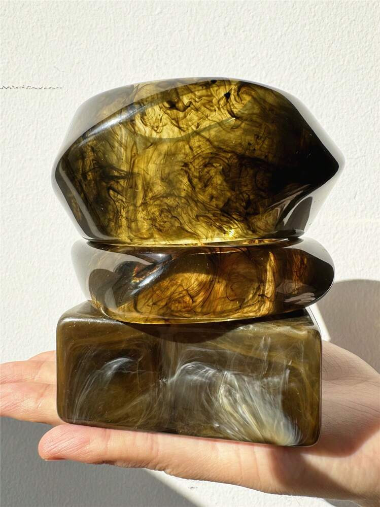 1pc Exaggerated Asymmetrical Tie Dye Resin Bangle Bracelet, Oversized Wide Vintage Style Jewelry For Women, Autumn/Winter | SHEIN