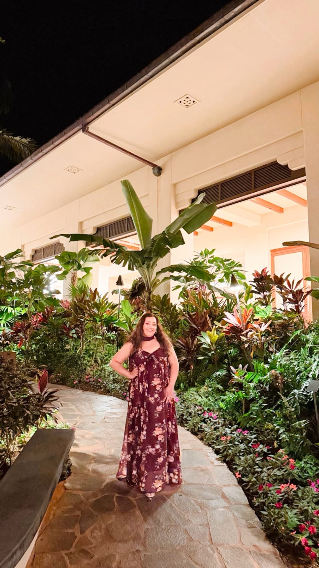If you wear one dress to your vacation, let it be this one! 😍🌺

In love with this whole look ✨

#LTKBeauty #LTKootd #LTKTravel