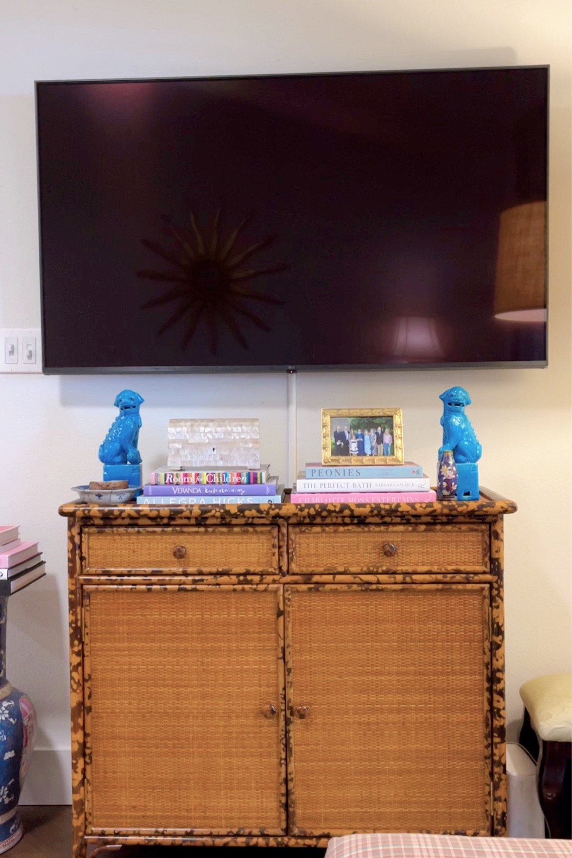 Finally finished decorating my apartment :: here are my favorite corners !! 🩷

#LTKhome #LTKfindsunder100 #LTKstyletip