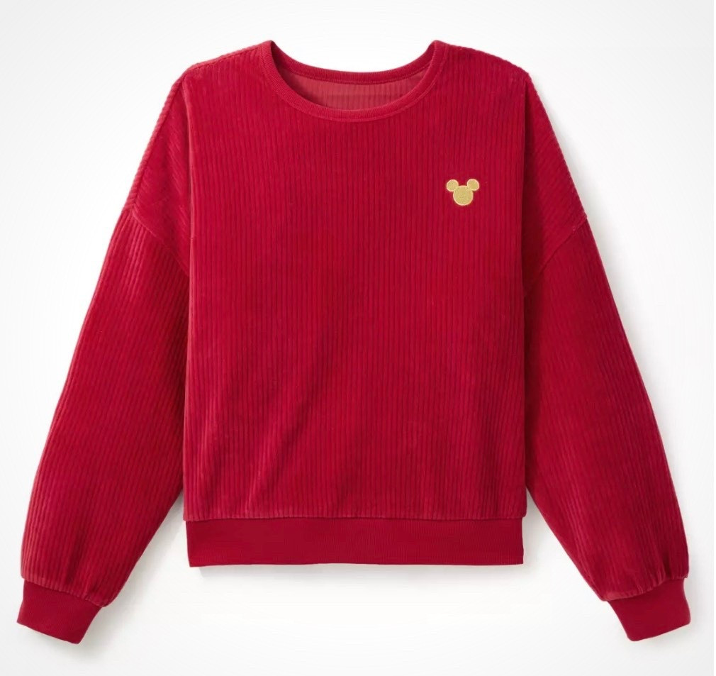 I need someone to SCREAM at me and tell me I don’t need this red set for cyber Monday. I’ve been eyeing since i saw it. Help 😅

#LTKFindsUnder100 #LTKHoliday #LTKSaleAlert