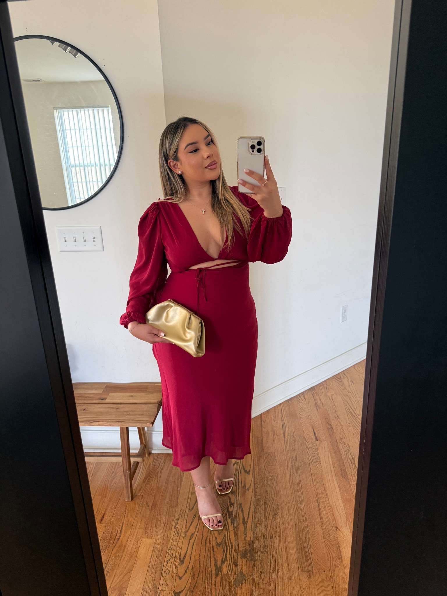 The cutest midi dress for a Winter Wedding😍 wearing size 8 (could’ve went with my normal size 10 here for more room - I thought it had stretch)

#LTKHoliday #LTKMidsize #LTKSeasonal