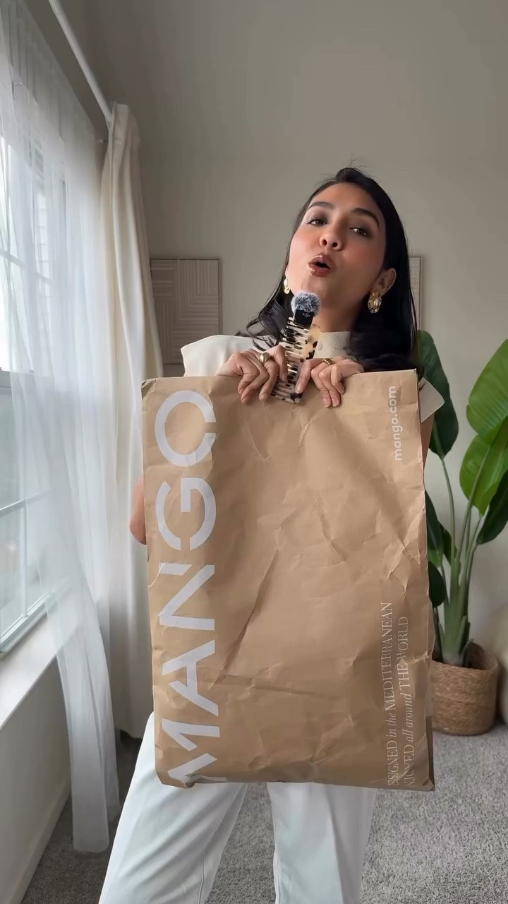 Les gusta que sea video largo? Amigas, este formato normalmente lo subo en la otra red social pero quería experimentar aquí con ustedes! Les quería enseñar cositas que me compré para esta primavera en @mango 🫶🏼 tienen algunas ofertas disponibles todavía 🫶🏼