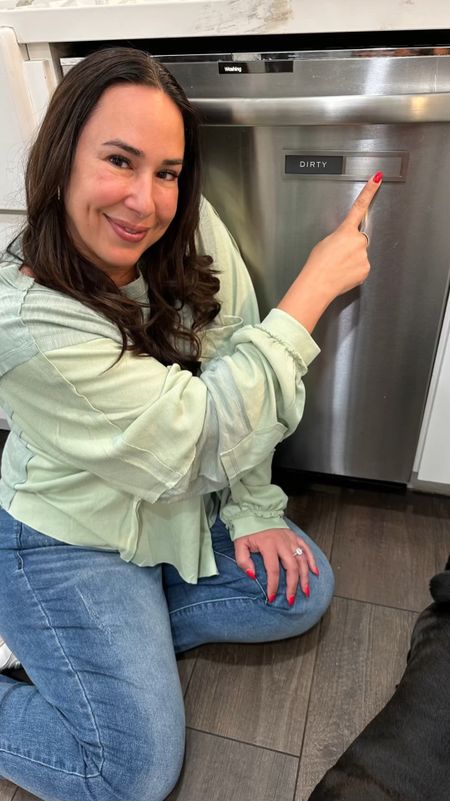 Anyone else have a family member who stands in front of the dishwasher and asks if the dishes are clean or dirty? 🙋‍♀️ if you can relate! You need this and so do all your friends!
#amazonfinds #kitchenessential #momtips

#LTKHome #LTKFindsUnder50 #LTKFamily
