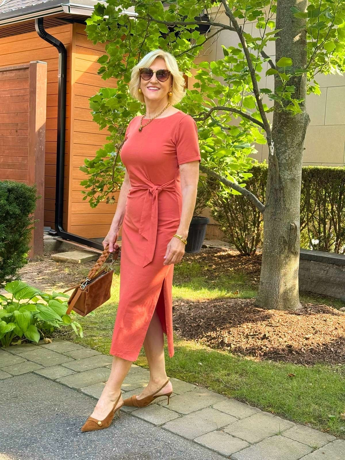 This coral dress is giving effortless summer elegance 🧡

I love the simplicity of a soft jersey dress with a tie waist — it’s comfortable, flattering and still feels pulled together. Paired with suede slingbacks, it’s the kind of outfit that works for lunch, a day out or even a casual dinner.

#LTKSeasonal #LTKOver40 #LTKootd