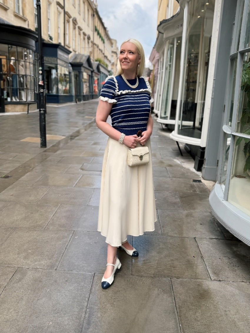 Stripes for September! Nautical styles are a good option for your final fashion goodbyes to summer as you can easily layer with a blazer. I partnered this cute stripe knit with a midi skirt, Mary Janes and pearl jewellery for a timeless seaside to city look.

Blue / ivory knitted top - Chinti & Parker 

Mini Mayfair Bag in Ivory Croc Leather - Aspinal of London

Charteris Cream Midi Skirt & Monica Bracelet (past) - Hobbs London

Two Tone Mary Janes - Augusta 

Pearl Drop Gold Vermeil Earrings - Dower & Hall 

3 row Pearl Necklace - Antique 

#LTKsale #LTKuk #LTKstyletip