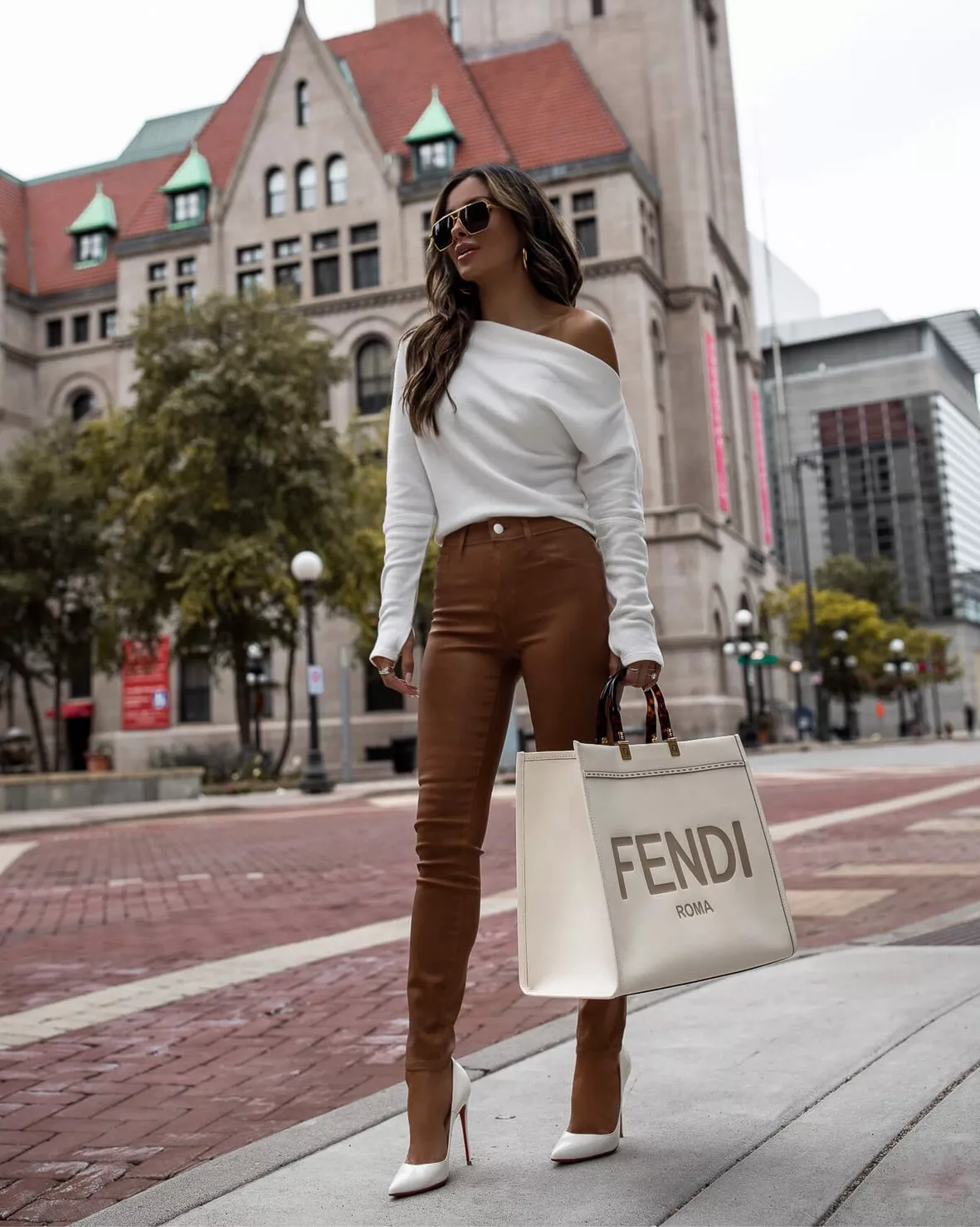 White Sweater and Brown Leather Pants- Mia Mia Mine  Outfits with leggings,  Leather leggings outfit, Leather pants outfit