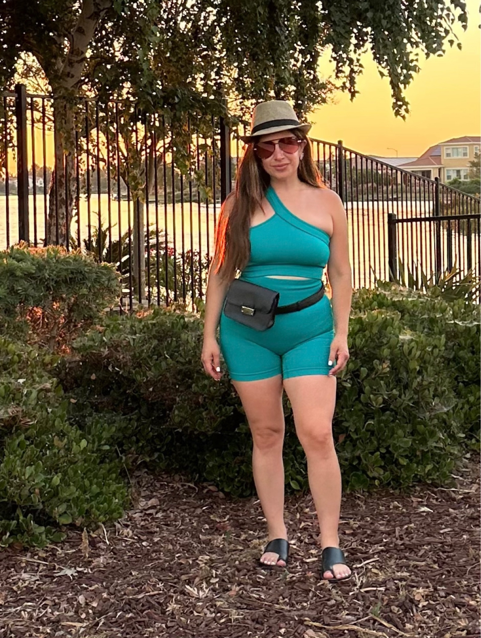 Four piece outfit. Ribbed, seamless and snatches your waist 💗 
Size: Small (Medium fits comfy too and still snatches) 

#LTKunder100 #LTKxPrimeDay #LTKFitness